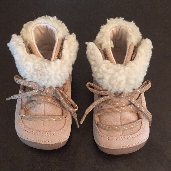 clarks size 3 baby shoes